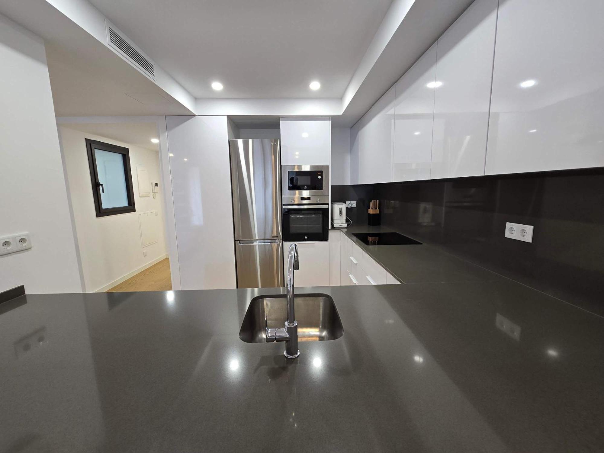 Eixample Penthouse - Bright 2br Duplex With Terraces Apartment *